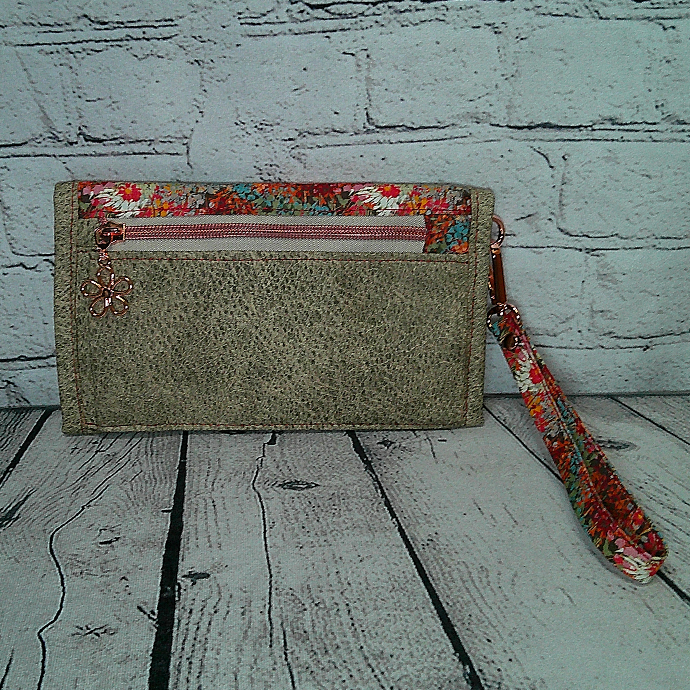 Large RFID Wristlet Wallet - Floral