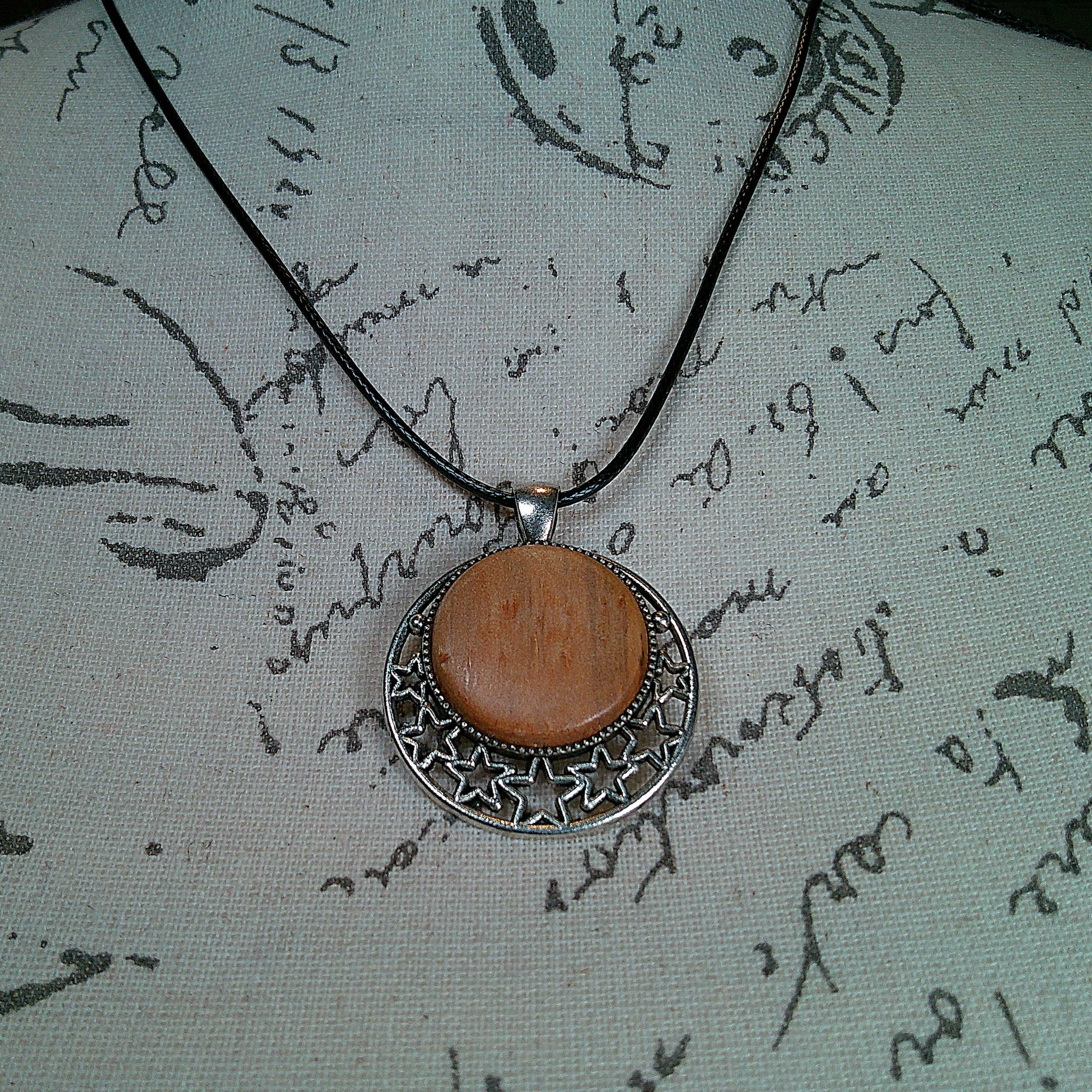 Necklace - Stars Pendant w/ Wood Insert - Pecan