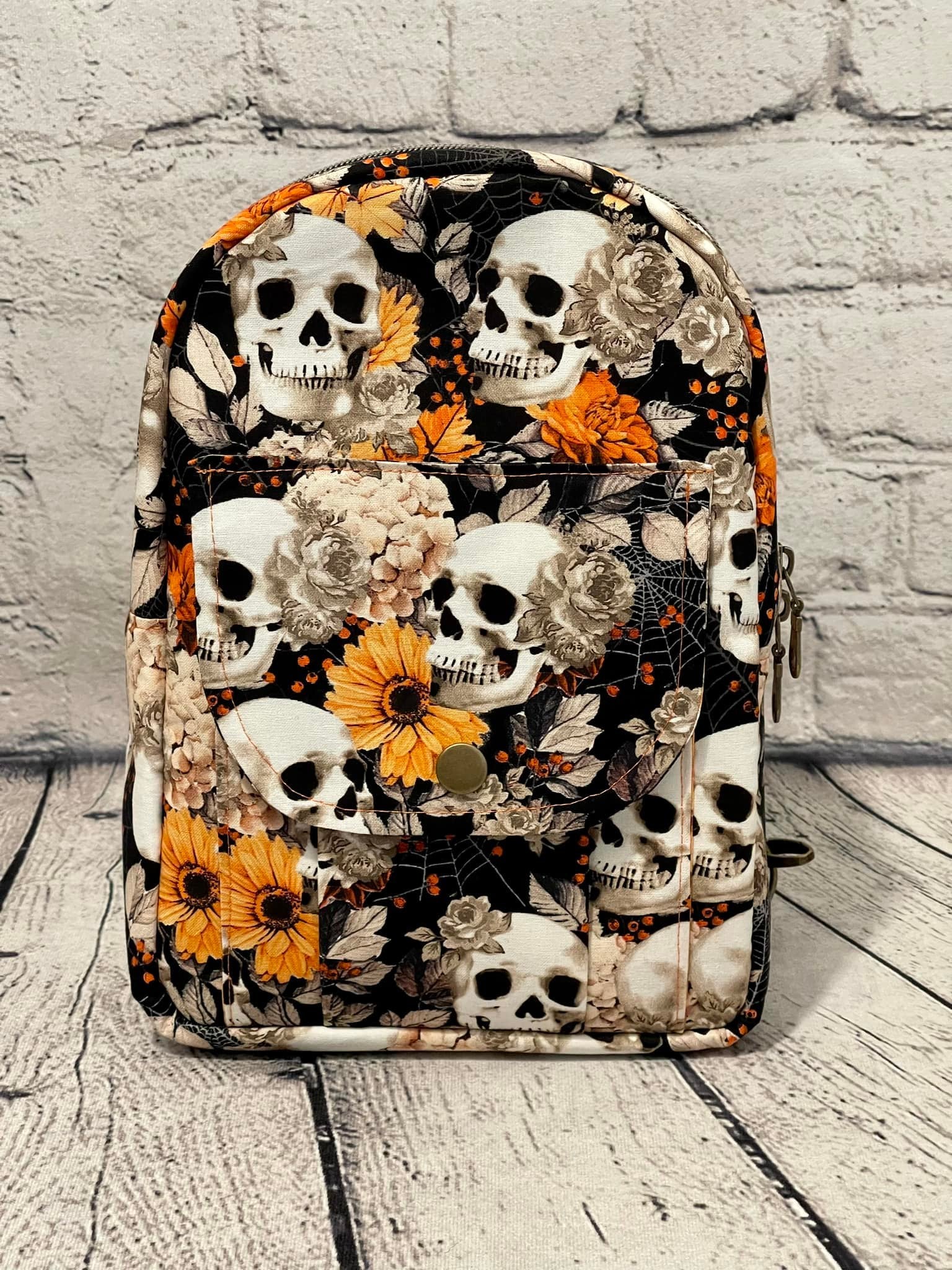 Small Crossbody Chest-pack - Skull