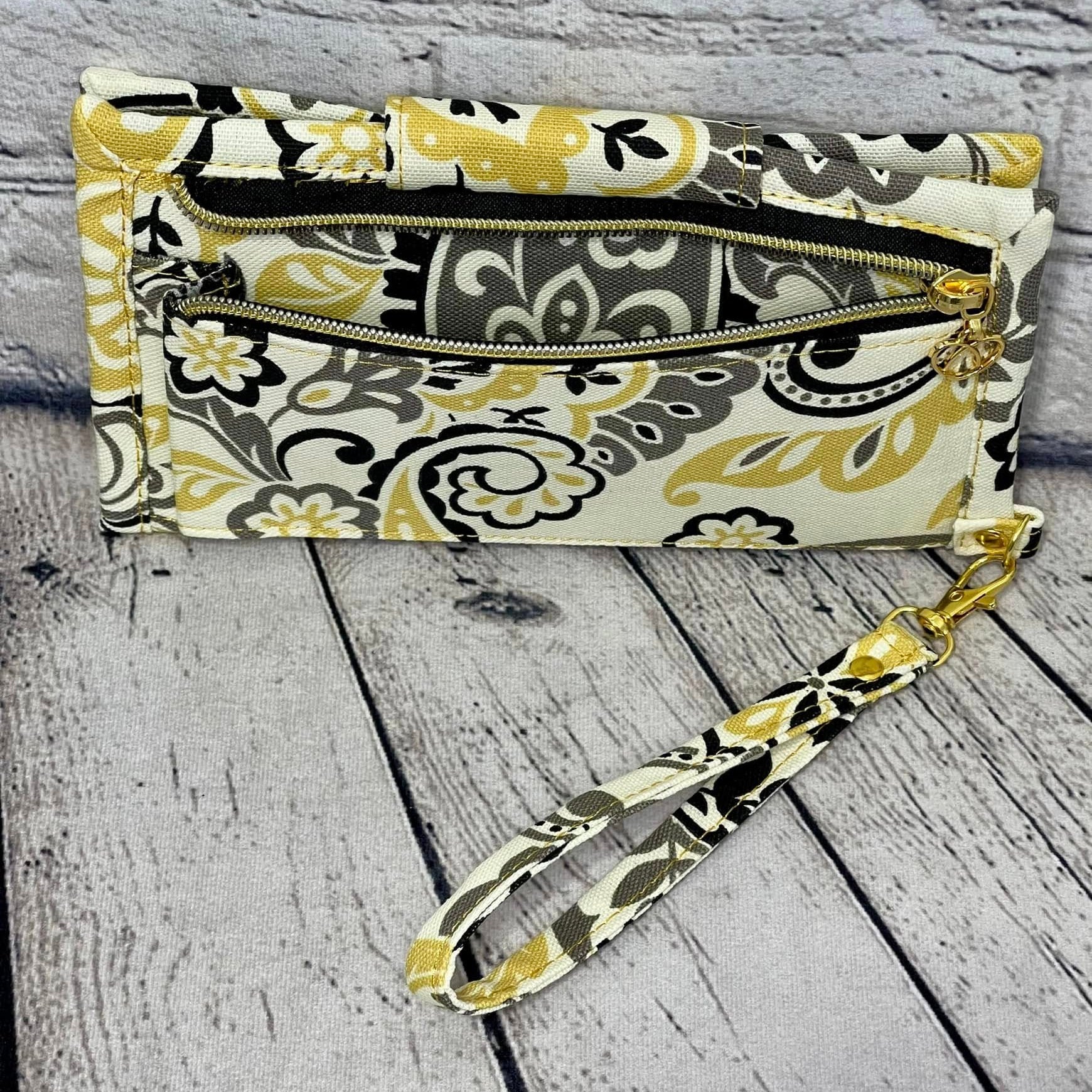 Large RFID Wristlet Wallet - Paisley Floral